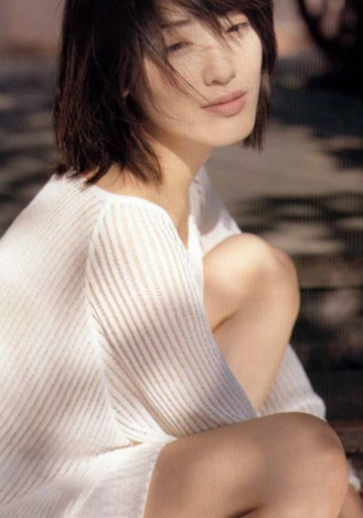 90年代最性感女神杨思敏，从走红到做“缩胸手术