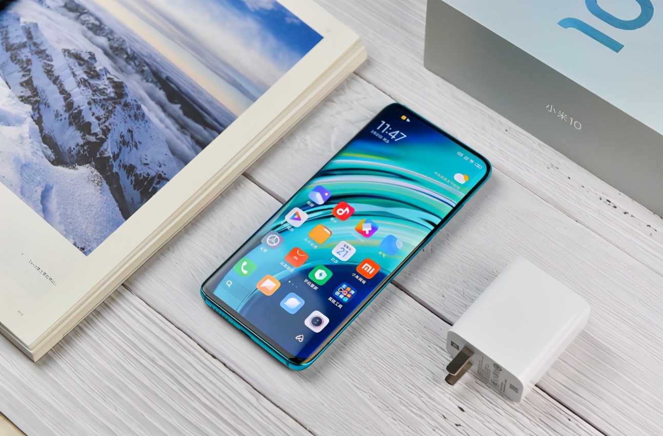 8180万占据第一！手机排名重新洗牌，华为跌落神