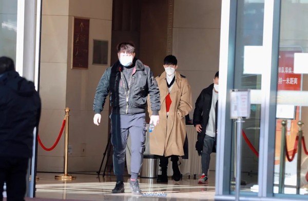 Late couplet discharges Niu Nianchun, 1000 royal seal and Zhang Jie are the same as easy melt the stage is displayed sing, dreamy linkage