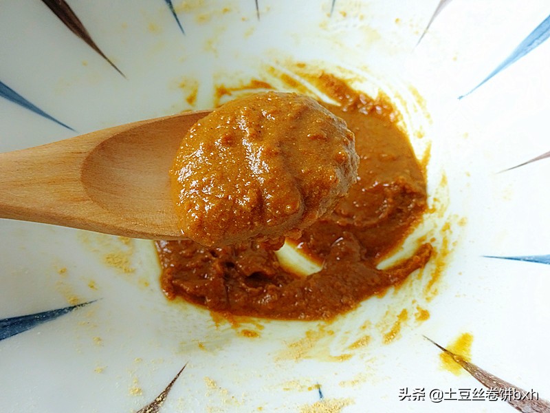 烧饼这么做真省事，平底锅就完成，多加一样材料太香，冷热都好吃