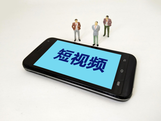 抖音回應(yīng)騰訊《掃黑風(fēng)暴》相關(guān)投訴：已下架被投訴視頻超過8000個(gè)