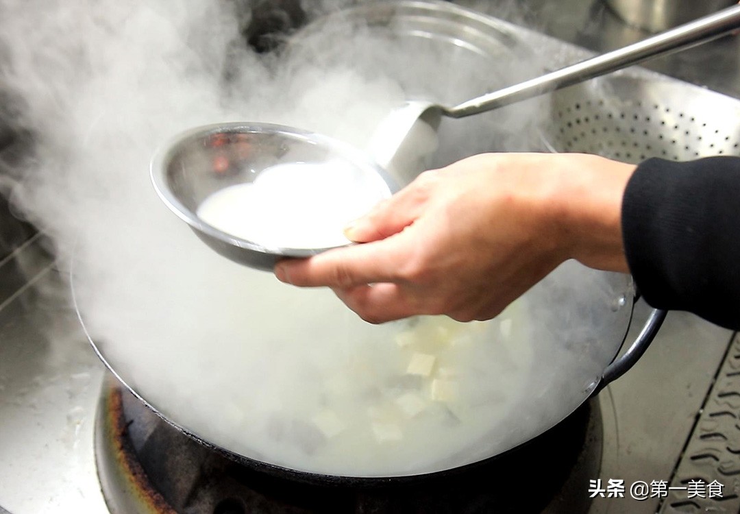图片[12]-爱吃豆腐的要收藏了 大厨教你在家做鸭血豆腐汤 口感鲜嫩又清汤-起舞食谱网