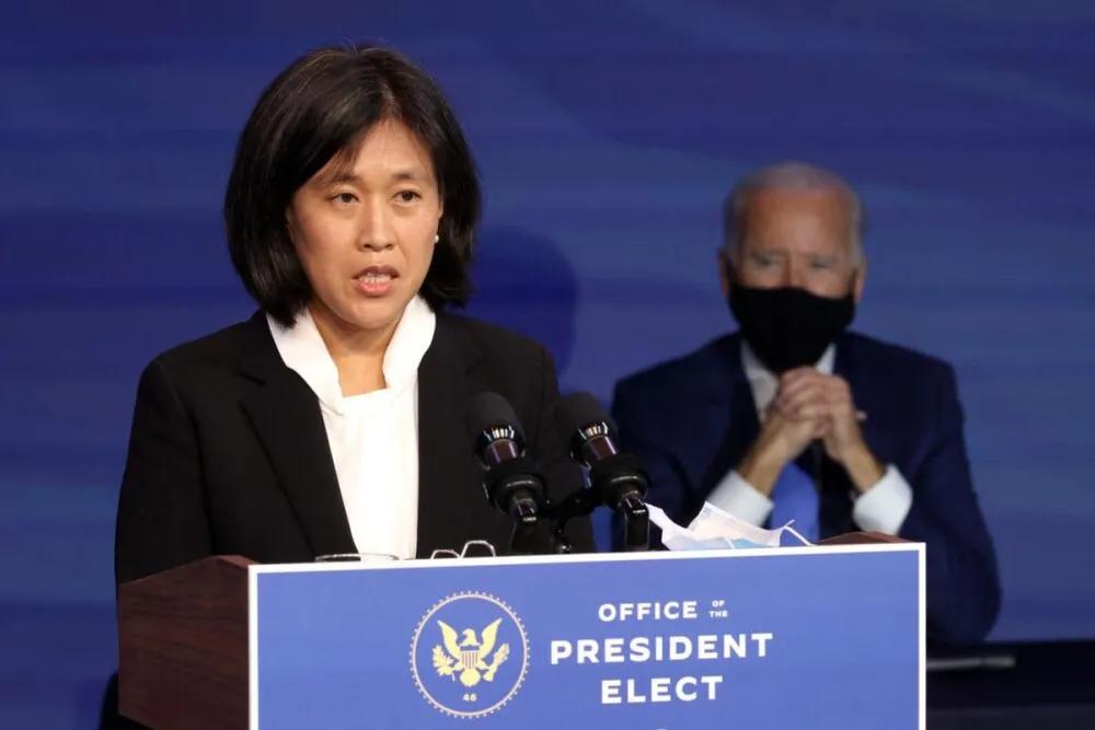 美国发起报复，华裔贸易代表亲自操刀，第一把火却烧向了印度
