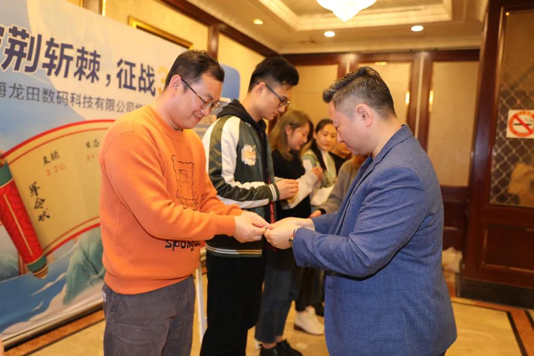 wnsr威尼斯要闻｜披荆斩棘，征战3.5亿——华为云战略启动会成功举办