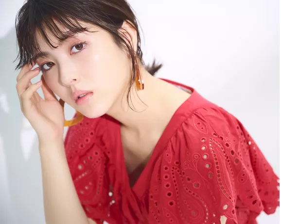 日本女星滨边美波娇嫩甜美性感夏日写真图片