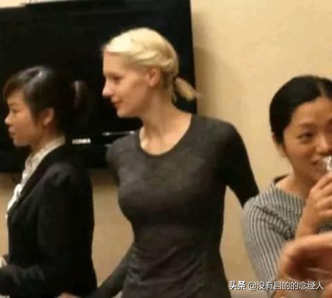 撒贝宁结婚3年妻子身体变化太大，网友：洋媳妇“保质期”太短