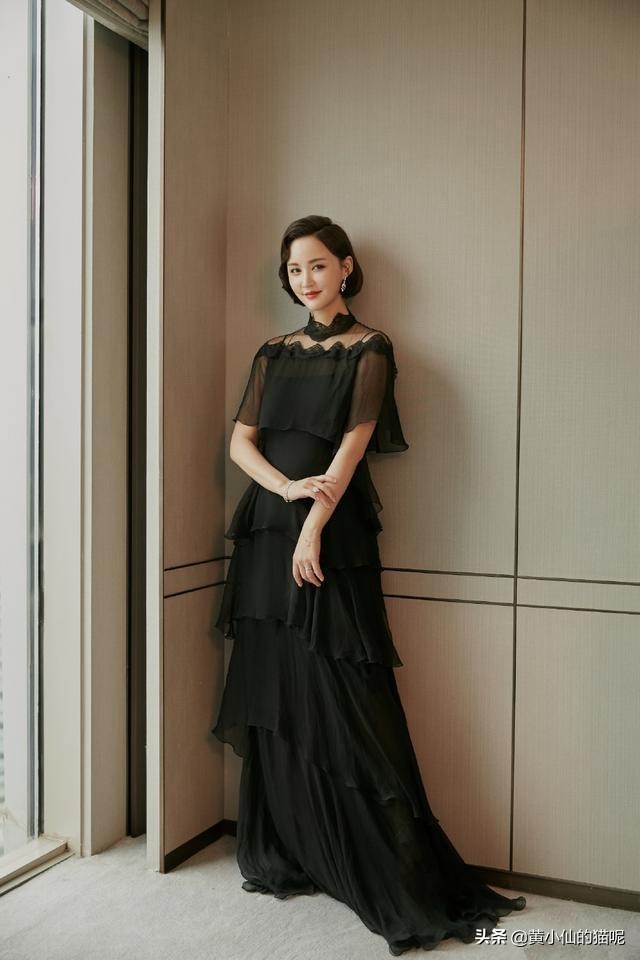 张歆艺减肥成功，当她录节目扮“白骨精”造型