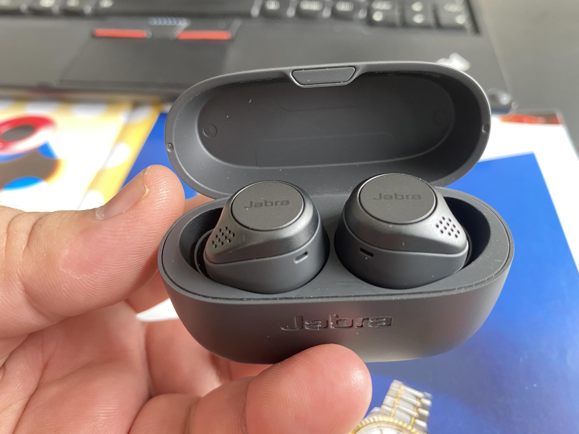 出色高音质，小巧机身佩戴无感Jabra ELITE 75t真无线蓝牙耳机测评