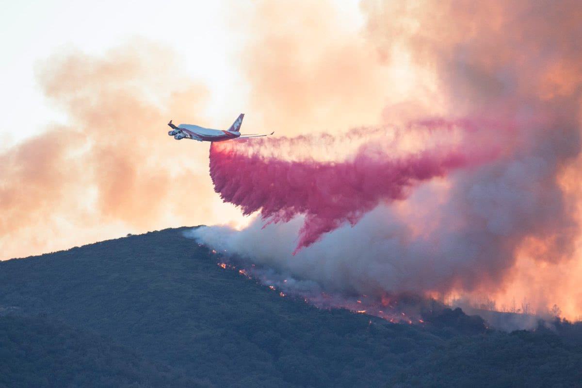 痛心！又发生消防队员集体牺牲事故，完善航空森林消防已刻不容缓
