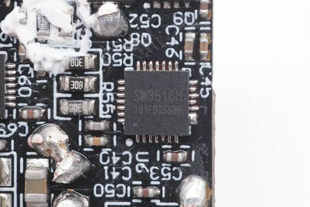 加油中国芯！拆解一款国产GaN器件的65W氮化镓快充