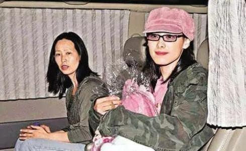 “豪门弃妇”梁洛施的悲伤，2年生3子，为何李家