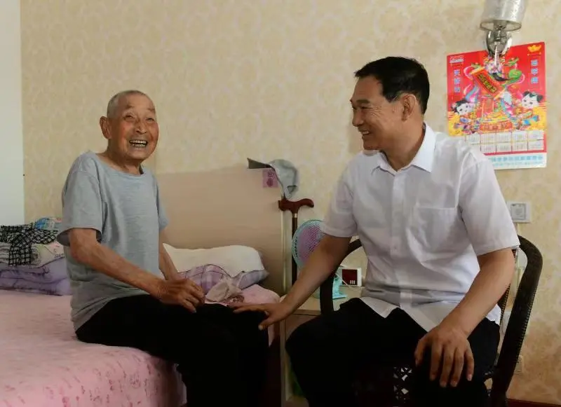 ⑫情系最可爱的人•八一系列报道|省退役军人事务厅赴全省各地看望慰问百岁以上老战士