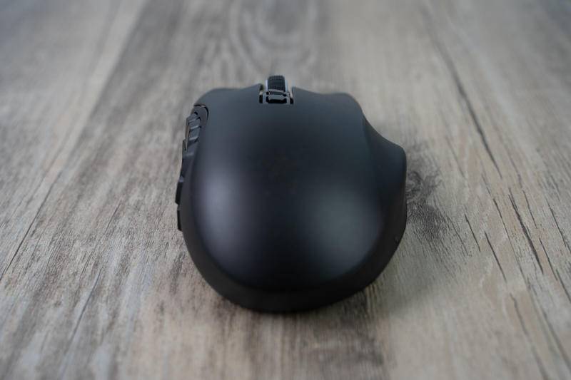 性能强劲，游戏类型通吃的雷蛇那伽梵蛇专业版鼠标体验