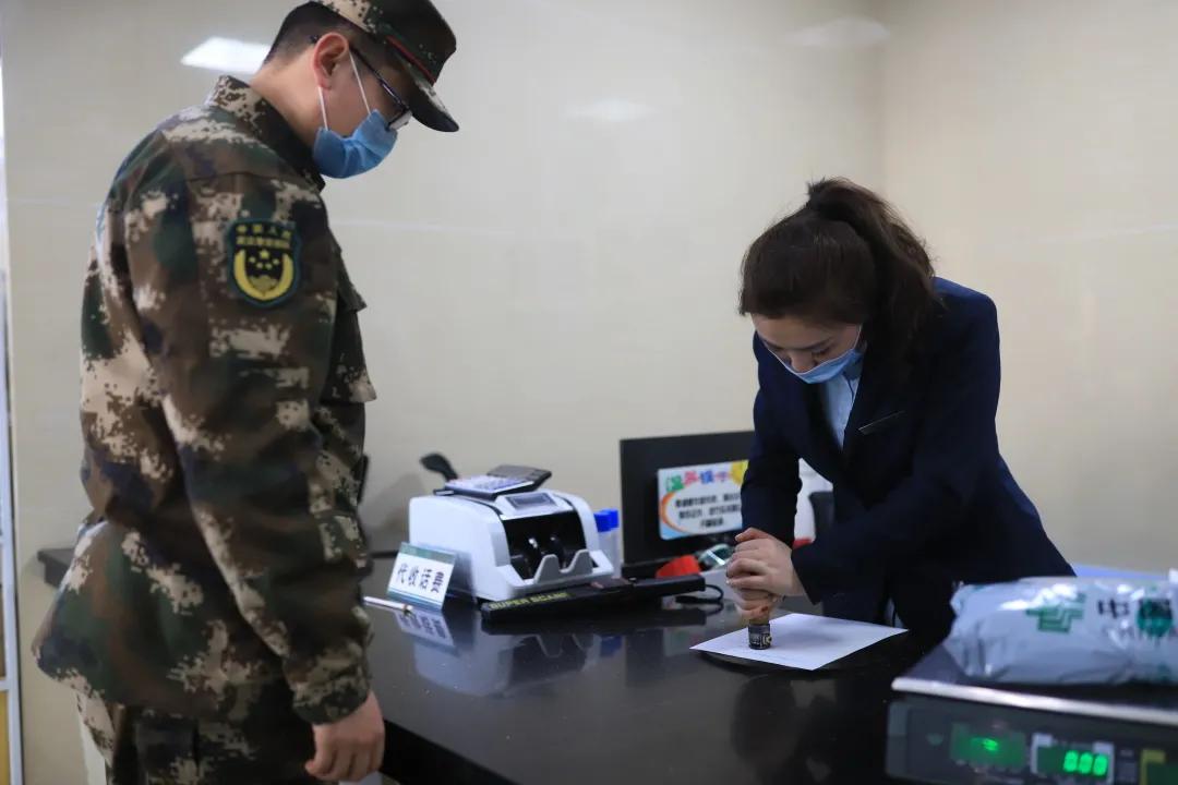 侯<a href=http://www.cngansu.cn/news/ target=_blank class=infotextkey></a>ܶӽ֧ӣ裬Ƕ͸ǵ