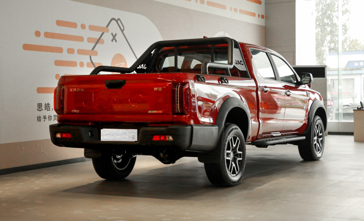 江淮悍途将于今年上市号称国产版猛禽皮卡车迎接春天