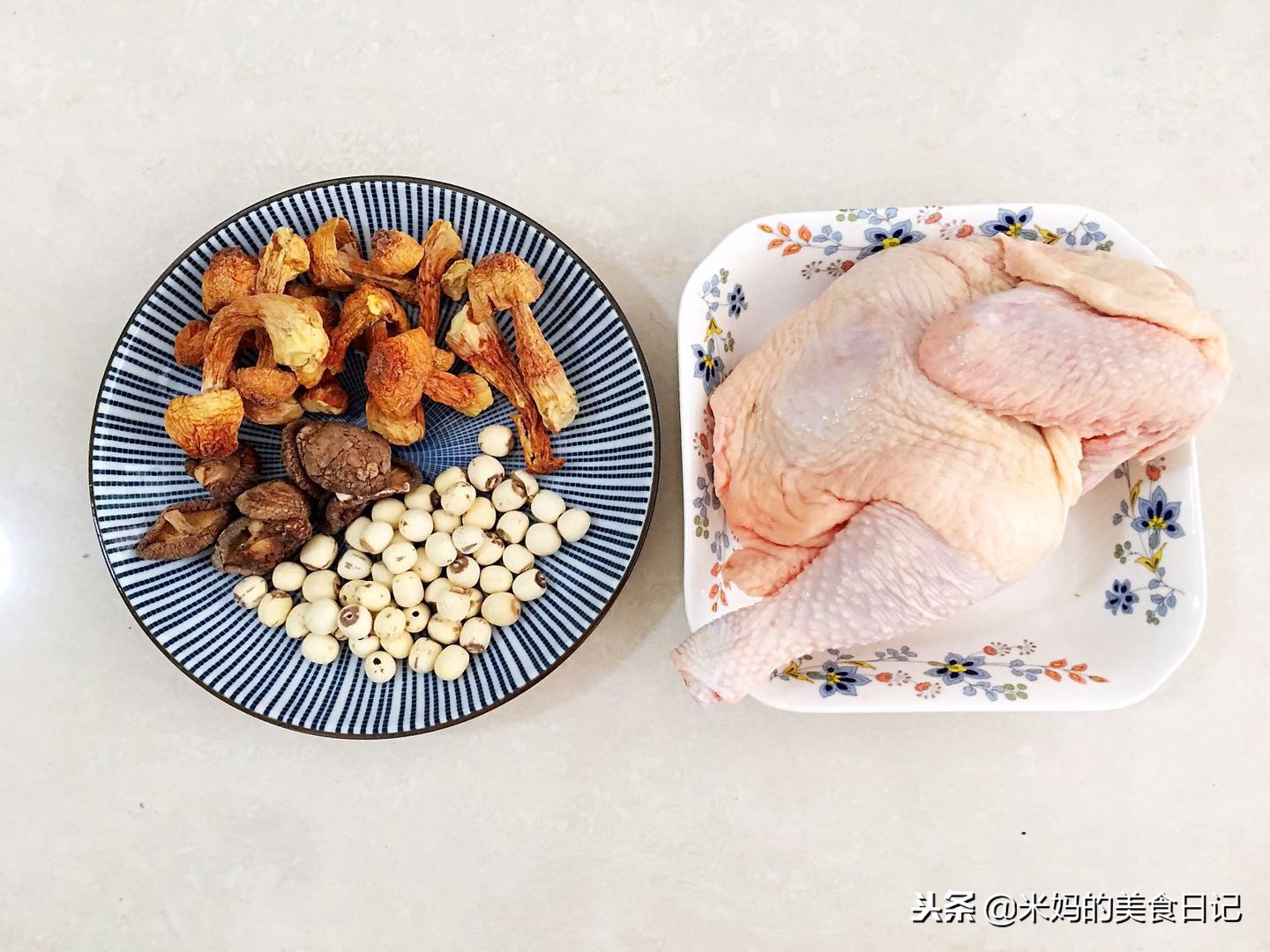 图片[4]-姬松茸莲子鸡汤做法步骤图 孩子喝强体质比保健品强-起舞食谱网