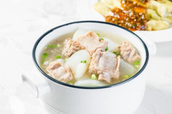 图片[1]-炖排骨做法步骤图 汤也黑-起舞食谱网