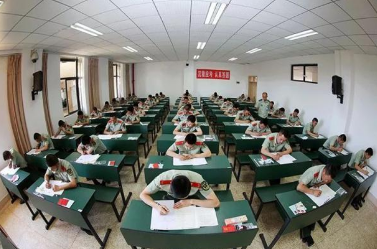 2021年兵开始了，身高过158cm就可报名，大学生优