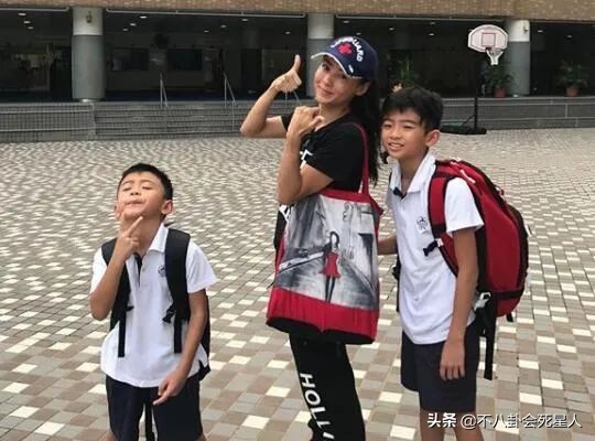 张柏芝谈三个儿子性格不同，大儿子才华很像谢霆锋，小儿子比较凶