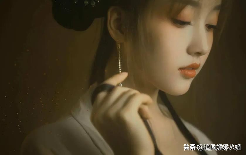 姜姜恋情曝光！共度一夜还玩亲亲，网友：我家白菜被拱了