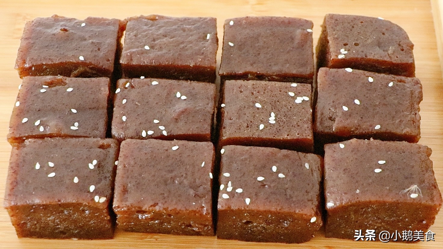 广式早点红枣糕，一拌一蒸2步搞定，冰凉香甜Q弹，夏天最爱它