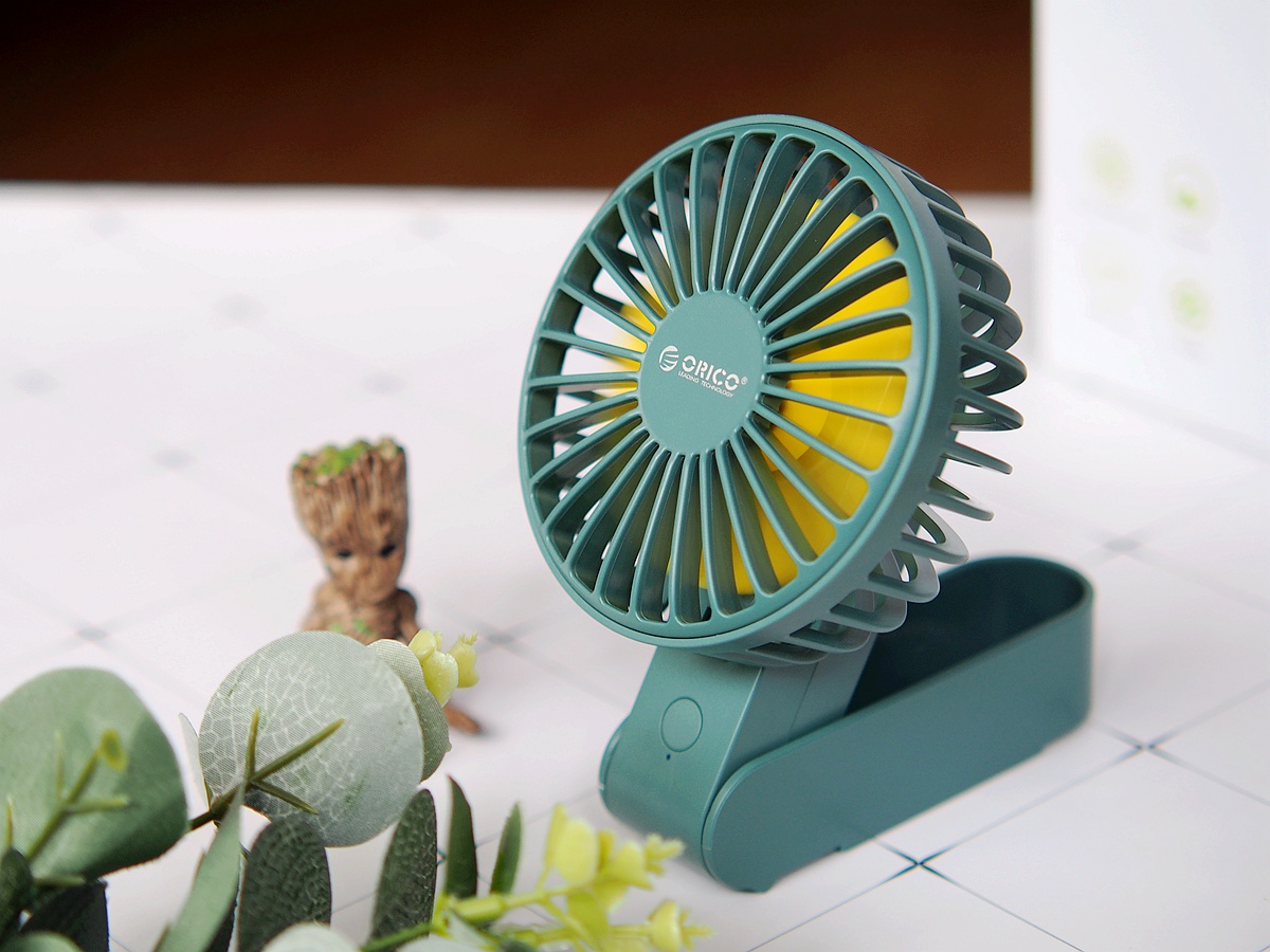 可以变形的迷你风扇ORICO便携风扇