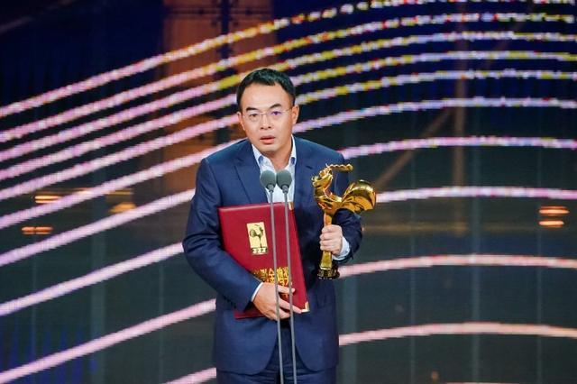 《夺冠》成最大赢家，陈可辛回应口碑争议，称不会捍卫自己的电影