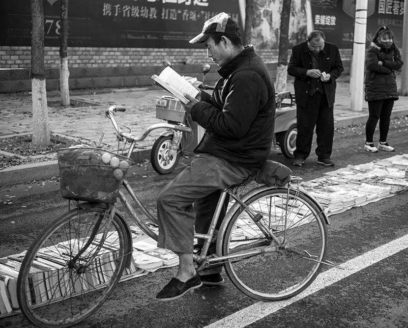 他是杀害江姐的凶手，建国后隐藏身份，竟变成