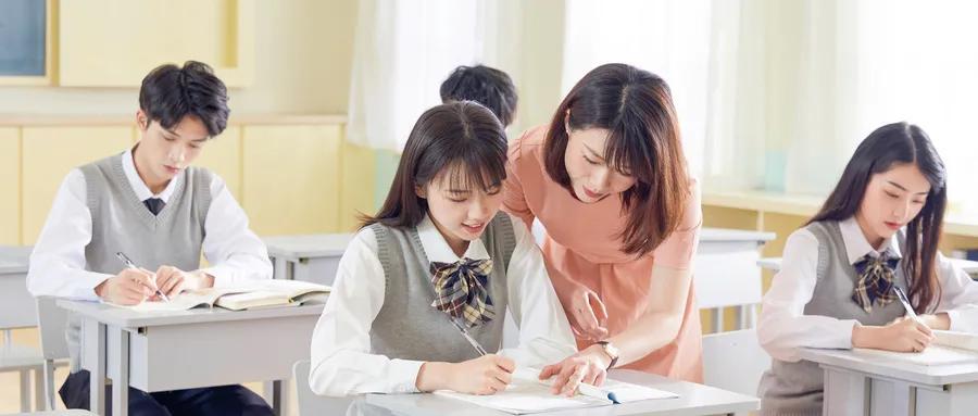 教师成长三部曲——民师、名师、明师