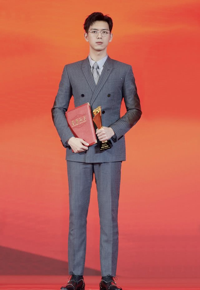 《人生若如初见》开机，演员阵容吸睛，魏大勋