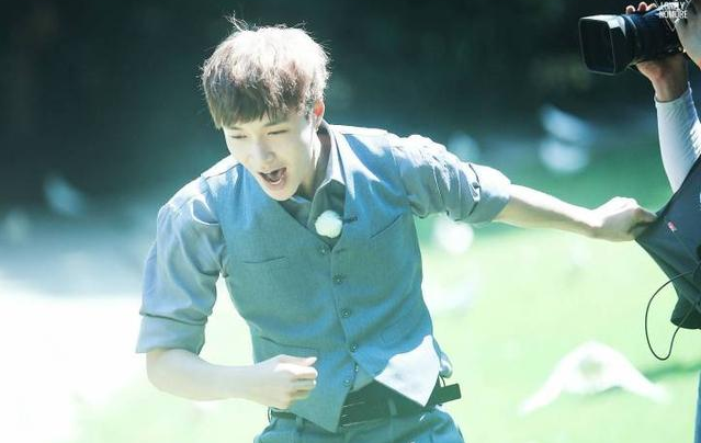 怕尖嘴动物的男艺人，张艺兴找孙红雷求助，他