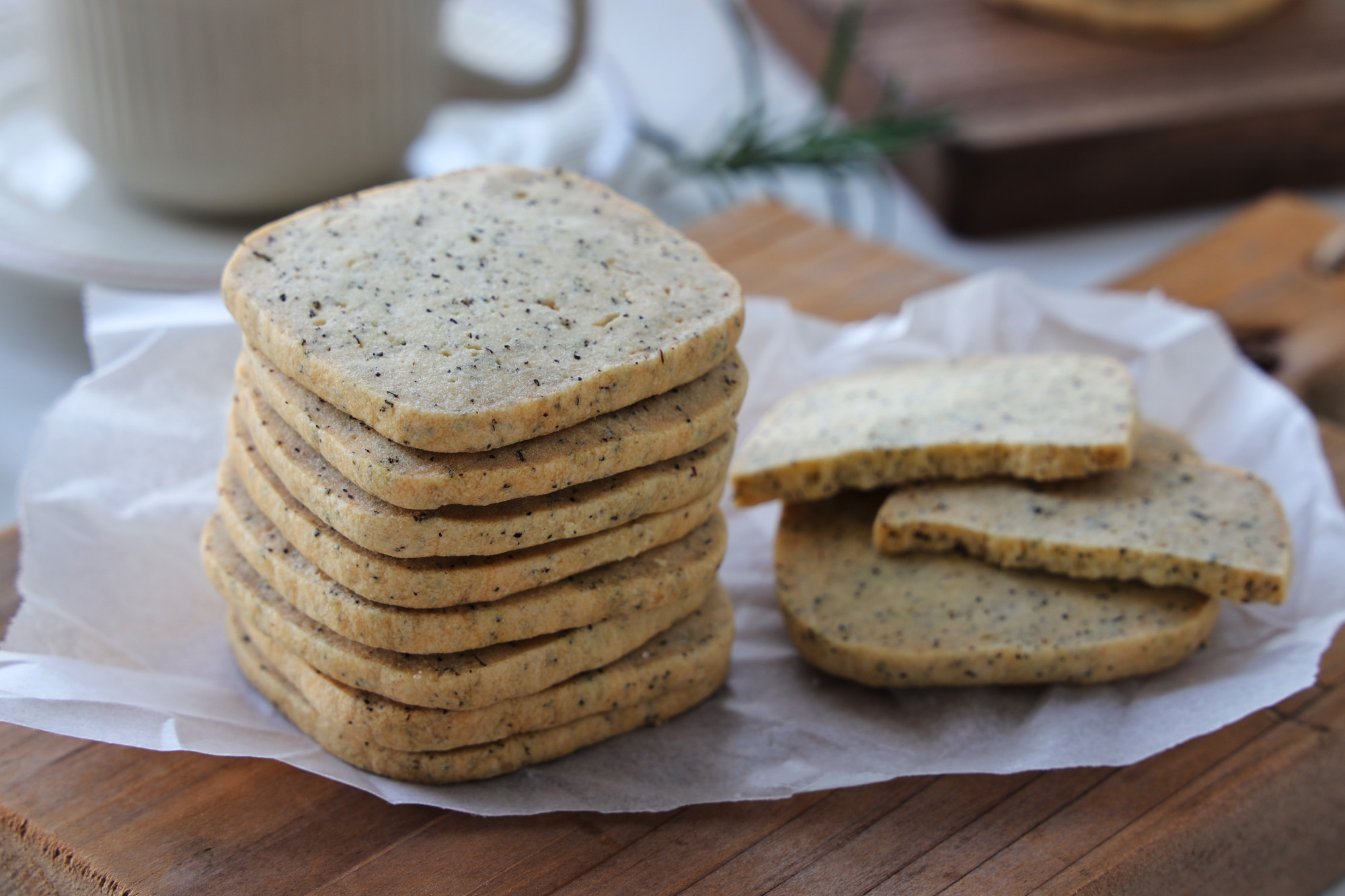 饞了好久的伯爵茶黃油餅乾，茶香濃郁，第一次吃就上癮，越吃越香