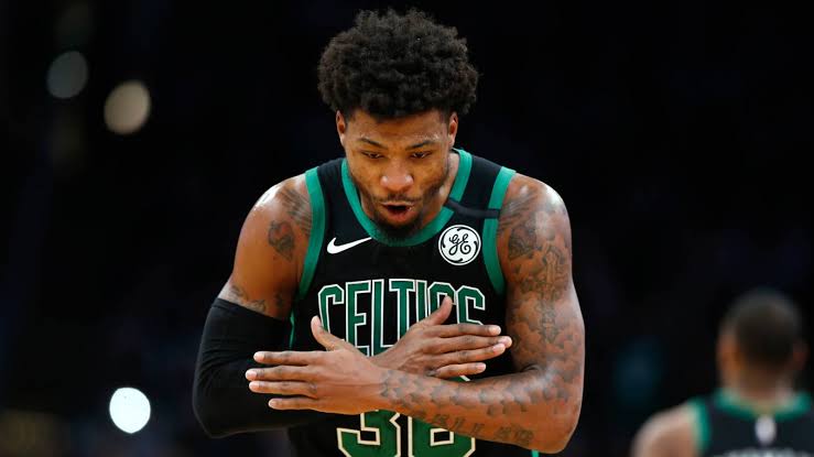 兩戰被逆轉31分！賽後怒噴隊友，斯瑪特拒絕採訪，他才是真領袖