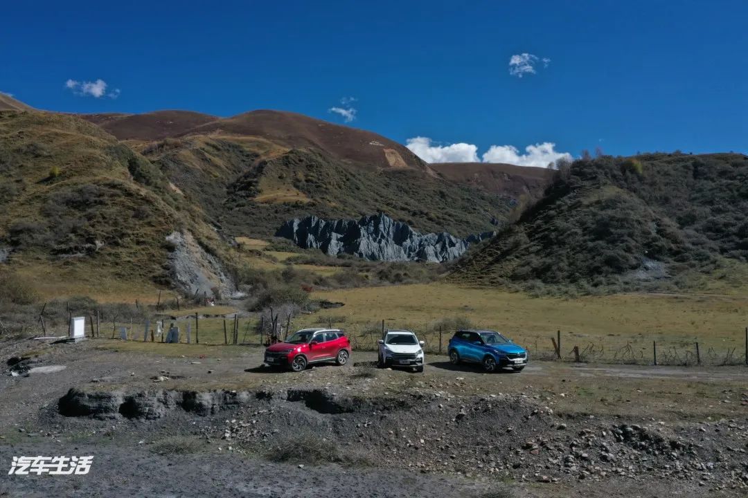 望雅拉雪山、墨石公园，炫界误闯丹巴秘境｜凯翼炫界红叶之旅