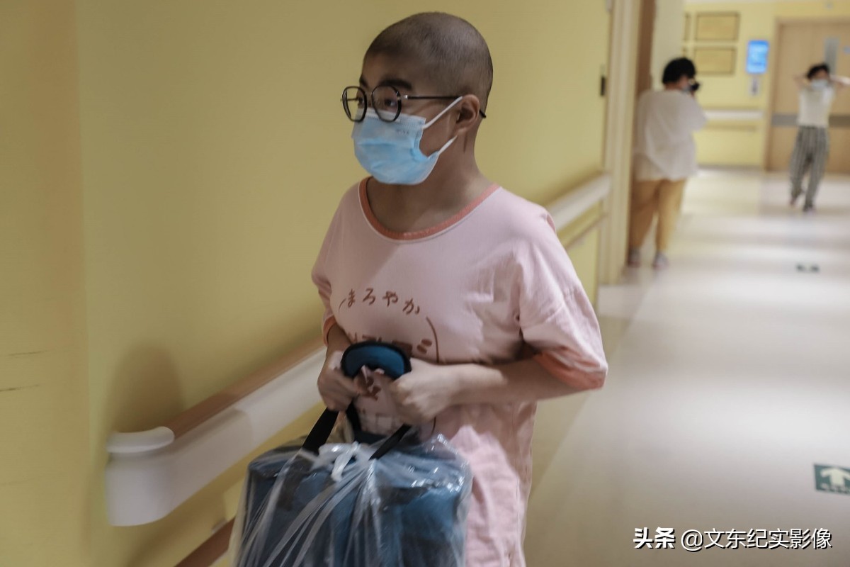 12岁女孩身患血癌，在梦里她很幸福