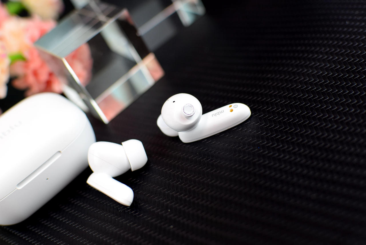 魅蓝 Blus 主动降噪耳机体验：主动降噪耳机的价格我帮你们打下来了