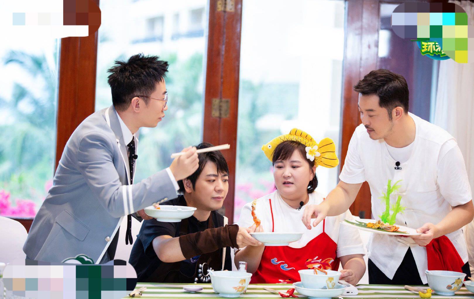 各行实力派明星齐聚《青春环游记2》，场面一度