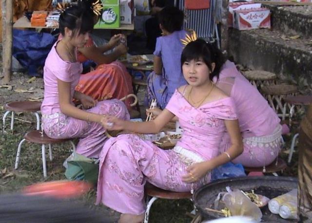人民币1000元兑换22万缅甸元，在缅甸能体验什么？缅甸姑娘告诉你