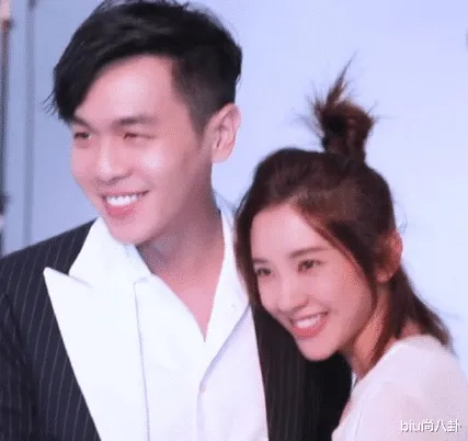 都说唐艺昕女儿的名字好听，倒过来念一遍后：