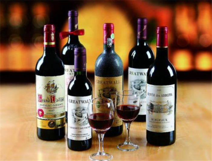 葡萄酒中“干红”指什么？葡萄酒品质高低如何区分，看完你就懂了