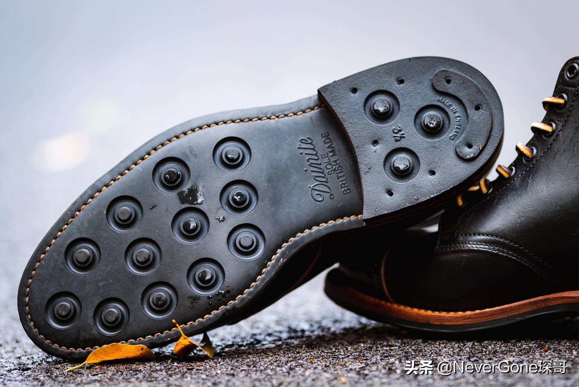 搞双“奢侈品”工装靴穿穿吧——Viberg 2030 固特异版本