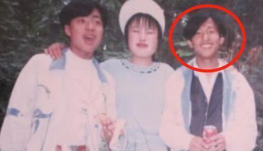 当年宋小宝年轻时候的照片，甩当代小鲜肉好几