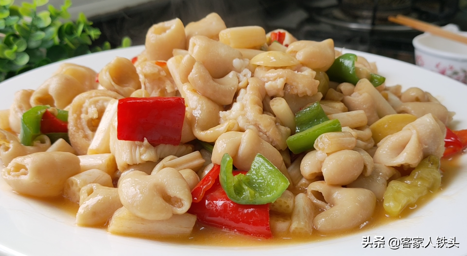 廣東人做肥腸確實好吃，掌握好3步，爽口不韌，孩子也越吃越愛吃