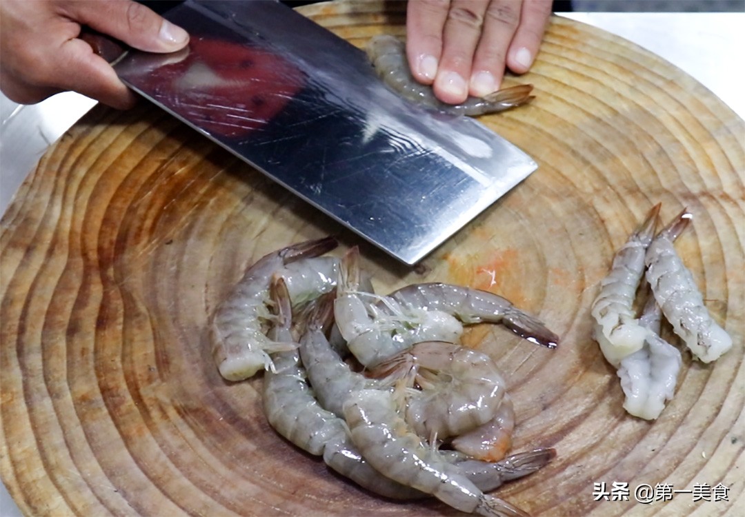 图片[2]-宫保虾球风味独特 这碗料汁非常关键 厨师长教你如何制作-起舞食谱网