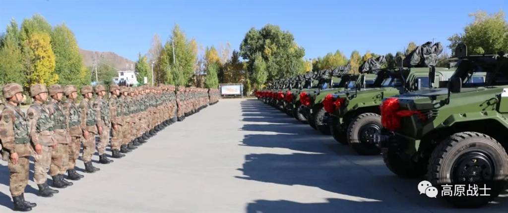 高原战士再添战场新利器！西藏军区边防部队列装三代猛士突击车