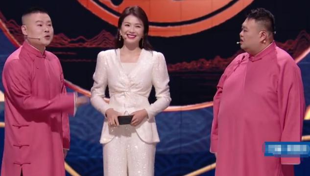 岳云鹏人缘太好，黄奕蔡少芬主动握手拥抱？手上细节被赞有教养