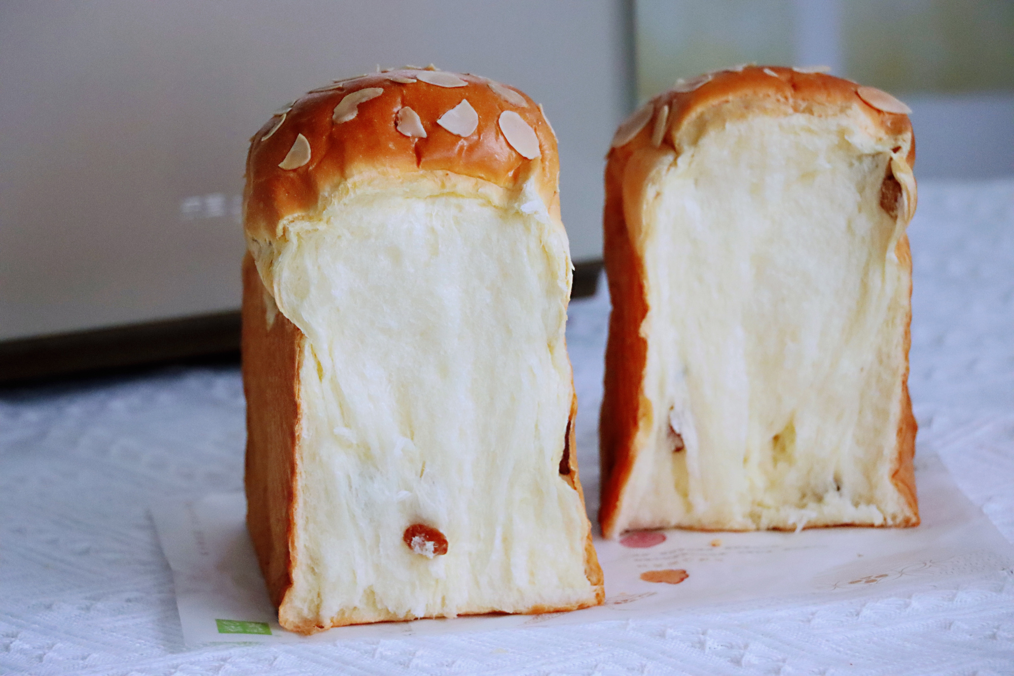 用了6年的麵包方子，還是最愛它，蓬鬆暄軟，細膩拉絲，放3天不硬