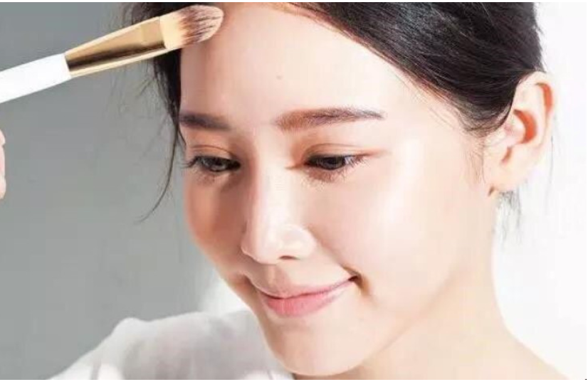 化妆后起皮、斑驳、卡粉？选对“妆前乳”很重要，这份攻略请收好