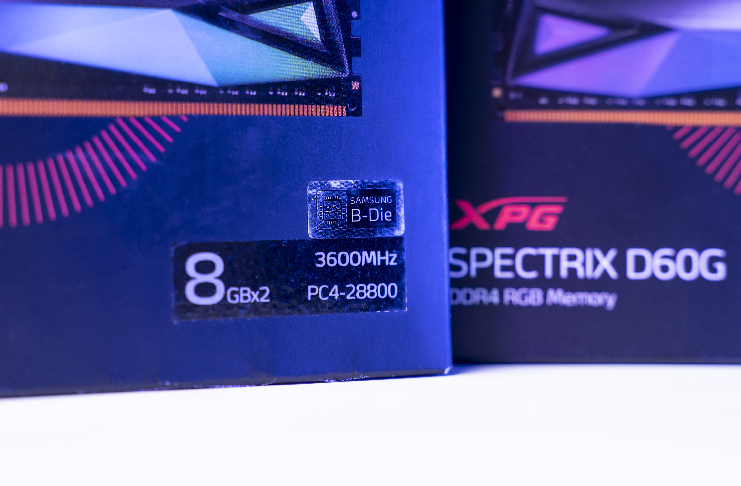 顶级体验！XPG龙耀D60G 3600MHz C14超频简测