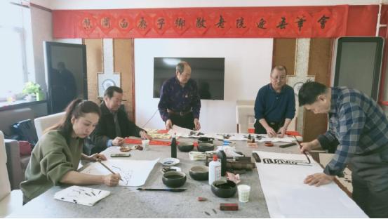 “慰问白庙子敬老院迎春公益笔会”在呼和浩特举办